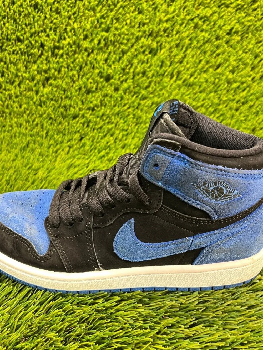 Nike Air Jordan 1 Retro High OG Boys Size 3Y Athletic Basketball‎ Shoes Sneakers